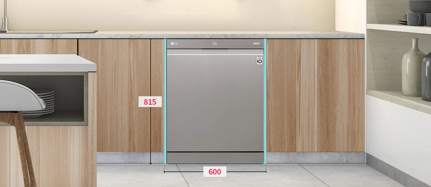 주방 하부장 사이에 빌트인된 LG DIOS 식기세척기, 높이 815mm, 폭 600mm로 표시됨.